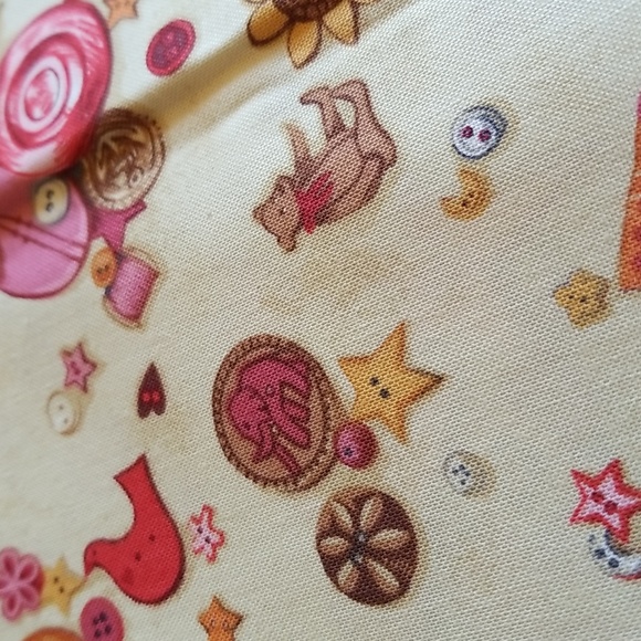 VINTAGE Y2K FABRIC "Stash Buttons" by Makower UK 2X 1 Yard - Picture 2 of 5
